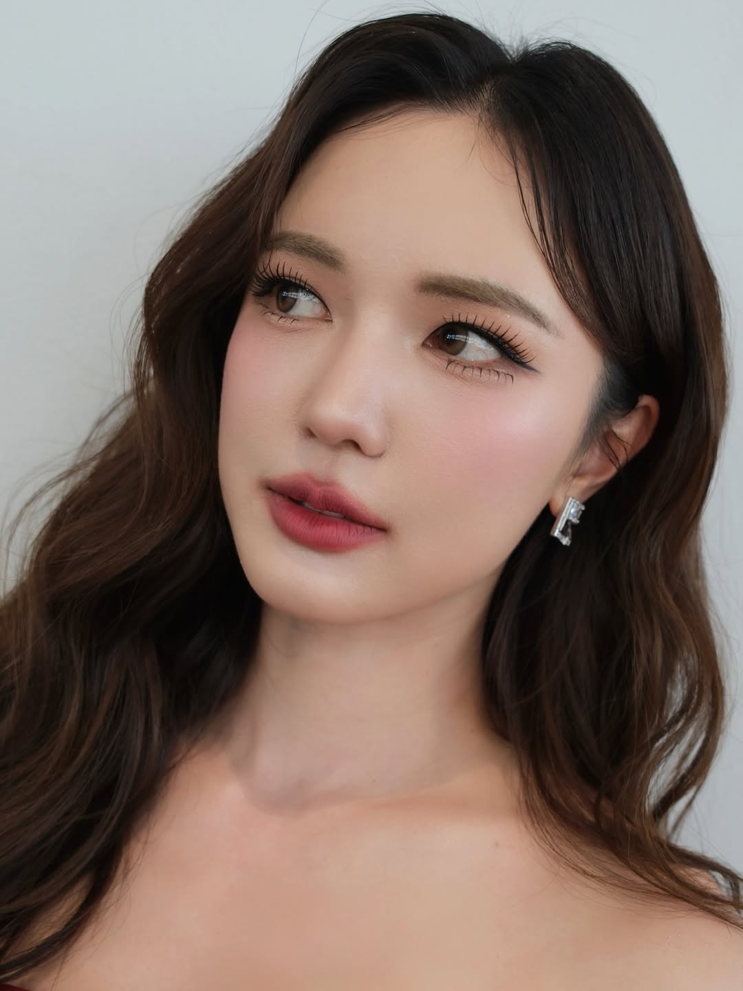 บัว - นลินทิพย์ สกุลอ่องอำไพ