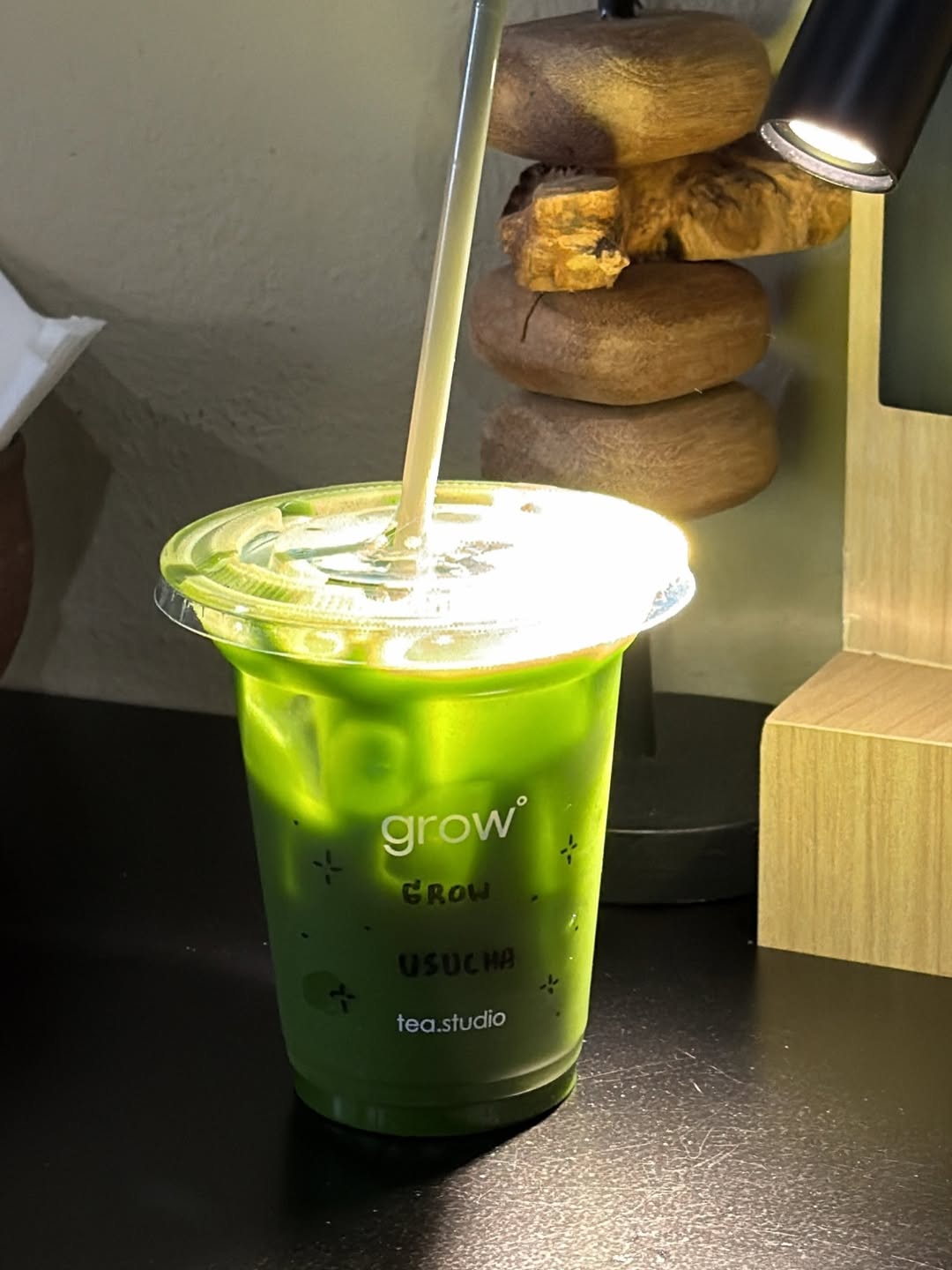 บัว - นลินทิพย์ สกุลอ่องอำไพ