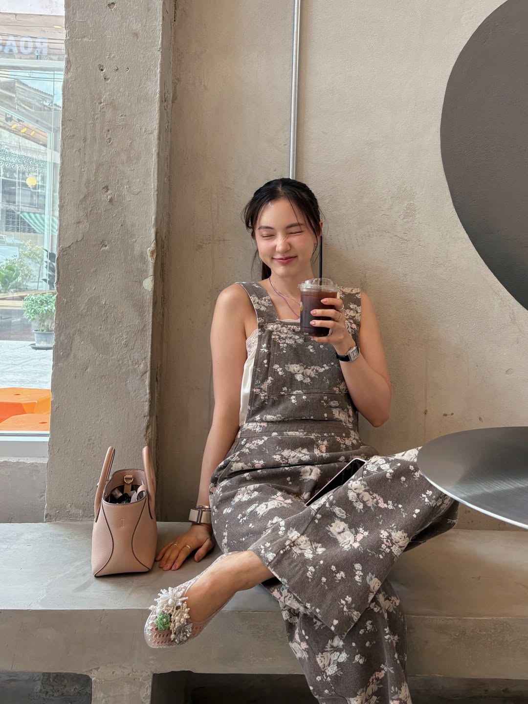 บัว - นลินทิพย์ สกุลอ่องอำไพ