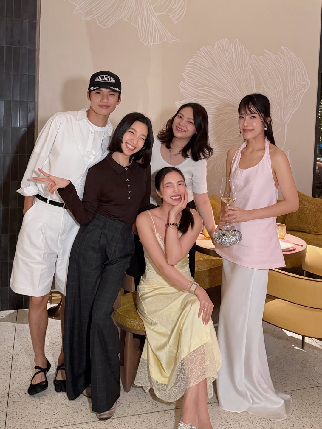 บัว - นลินทิพย์ สกุลอ่องอำไพ