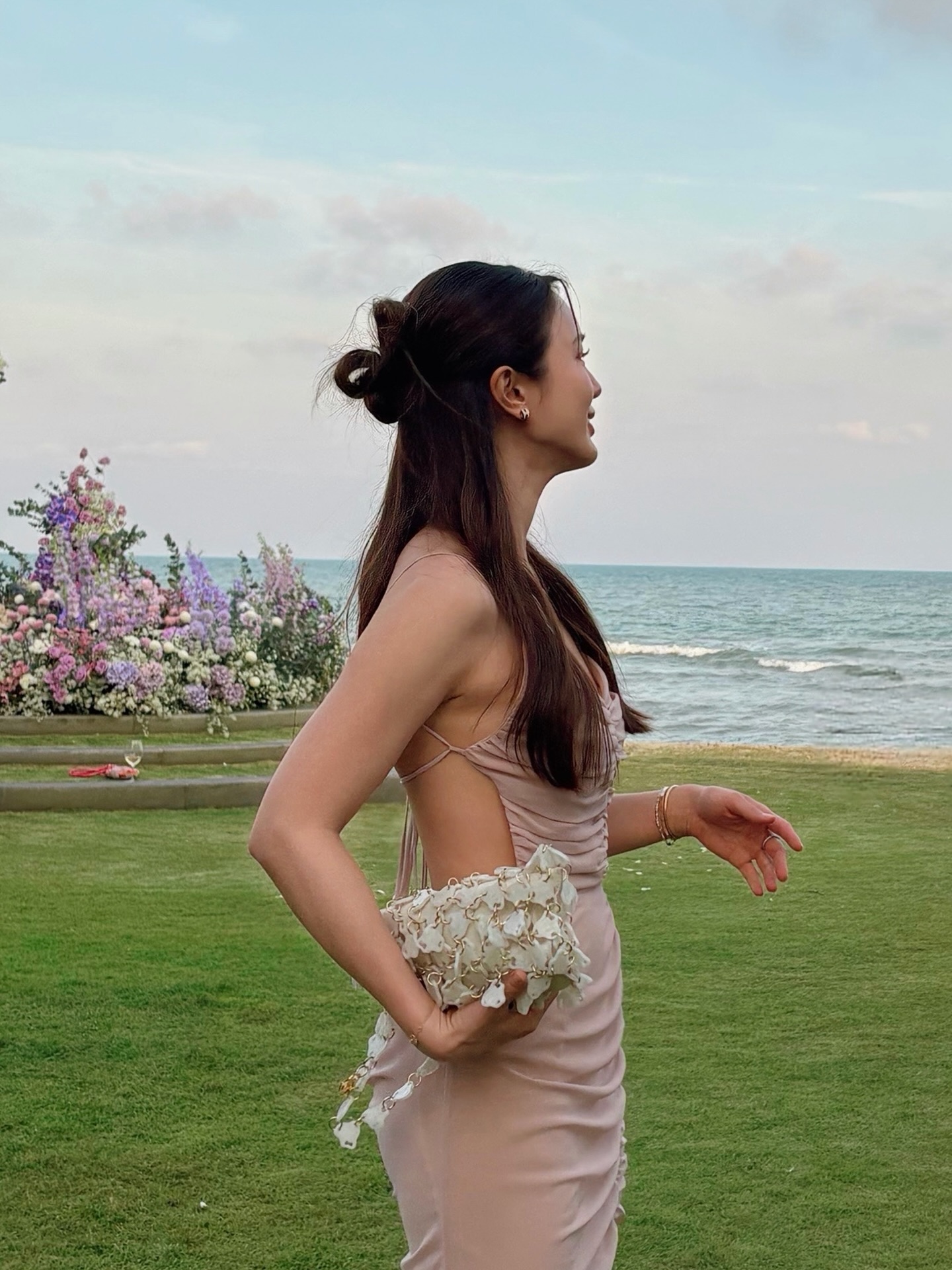 บัว - นลินทิพย์ สกุลอ่องอำไพ