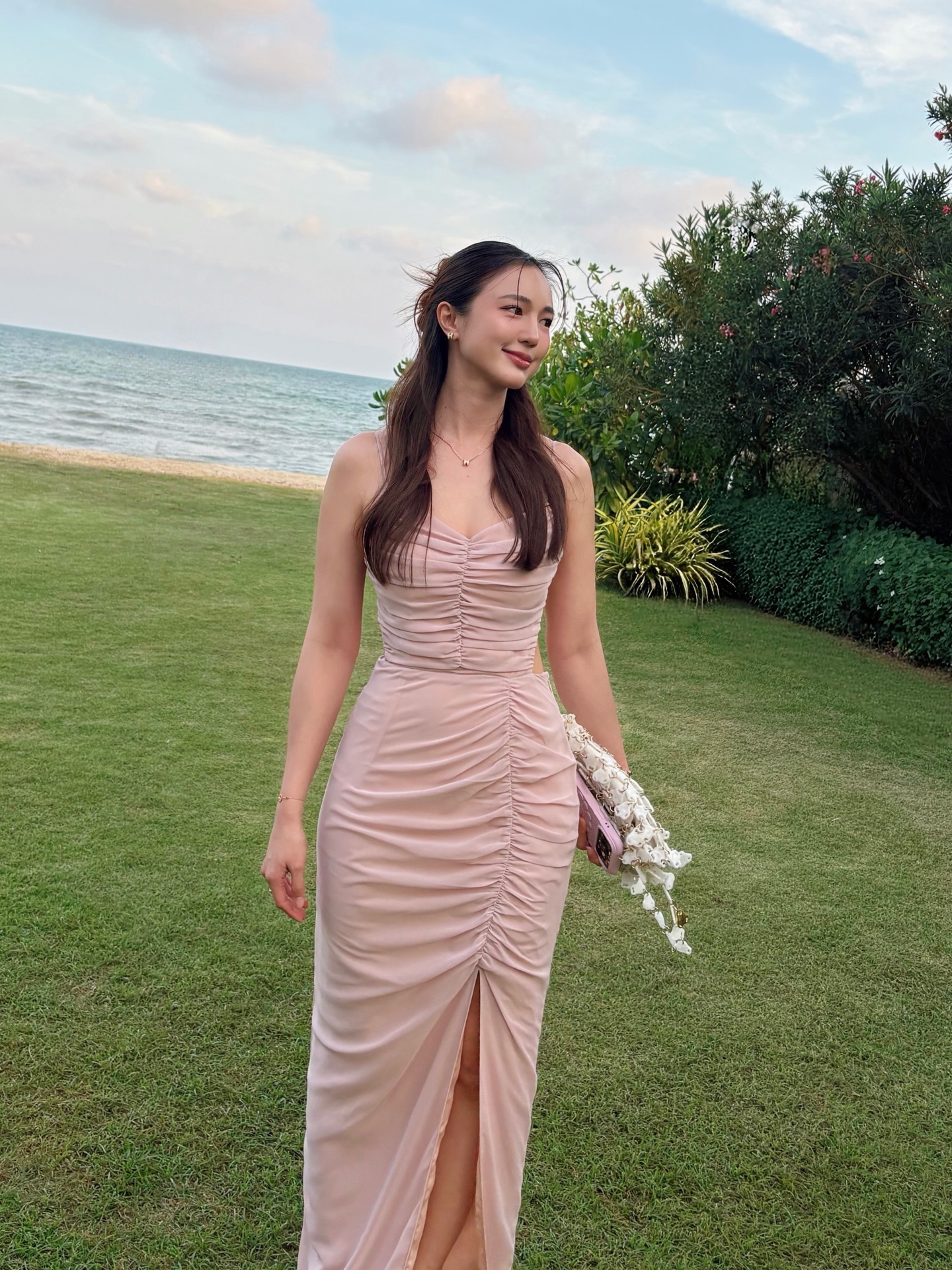 บัว - นลินทิพย์ สกุลอ่องอำไพ