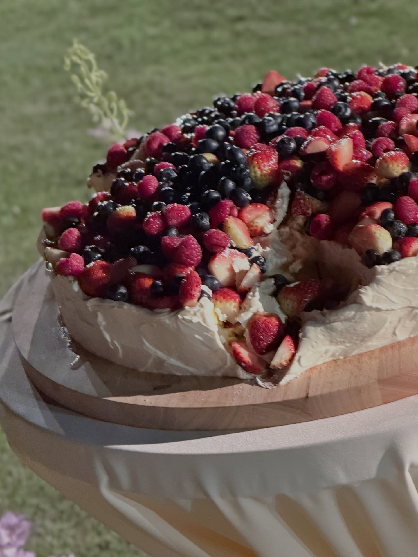 บัว - นลินทิพย์ สกุลอ่องอำไพ