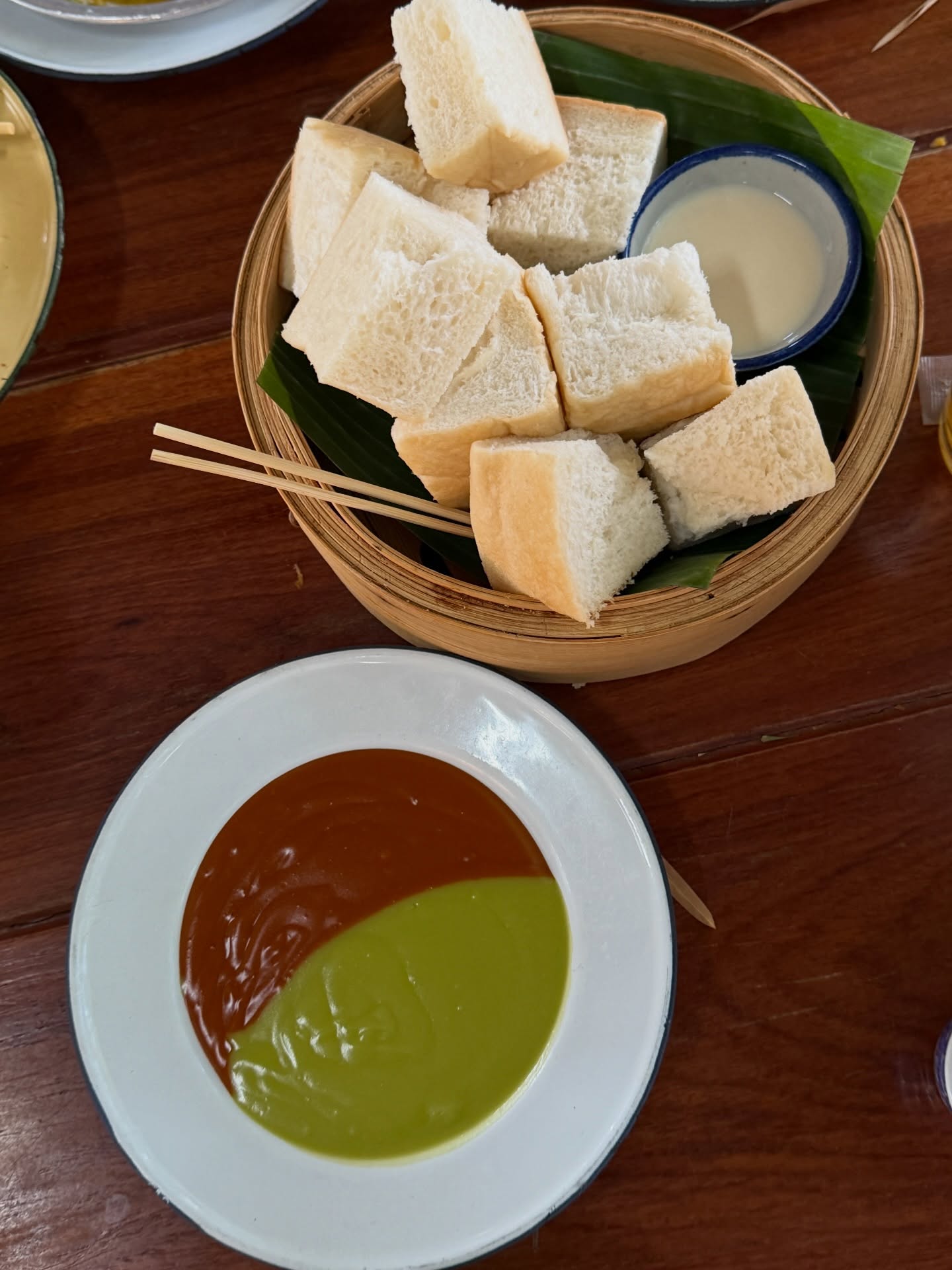 บัว - นลินทิพย์ สกุลอ่องอำไพ