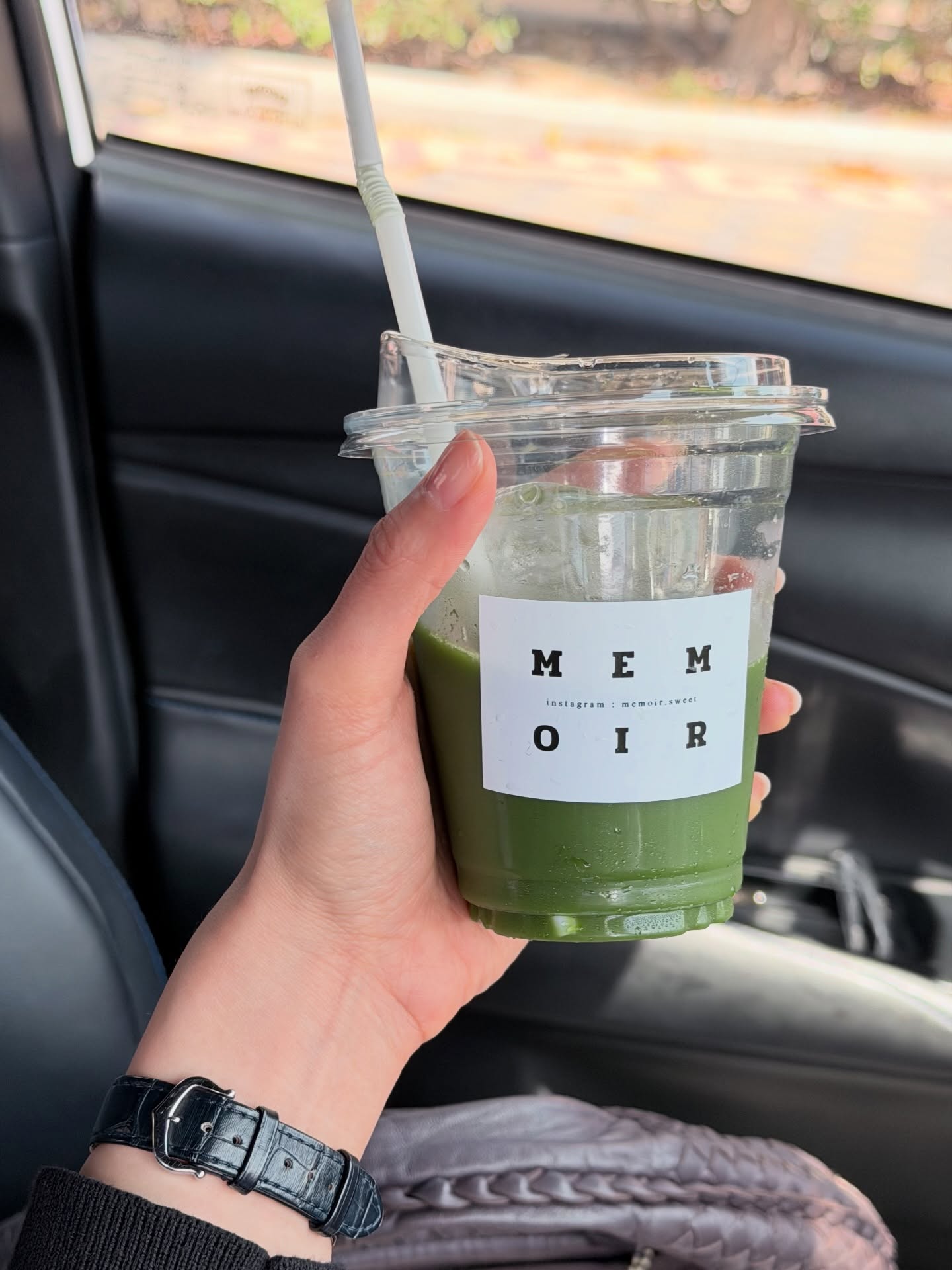 บัว - นลินทิพย์ สกุลอ่องอำไพ