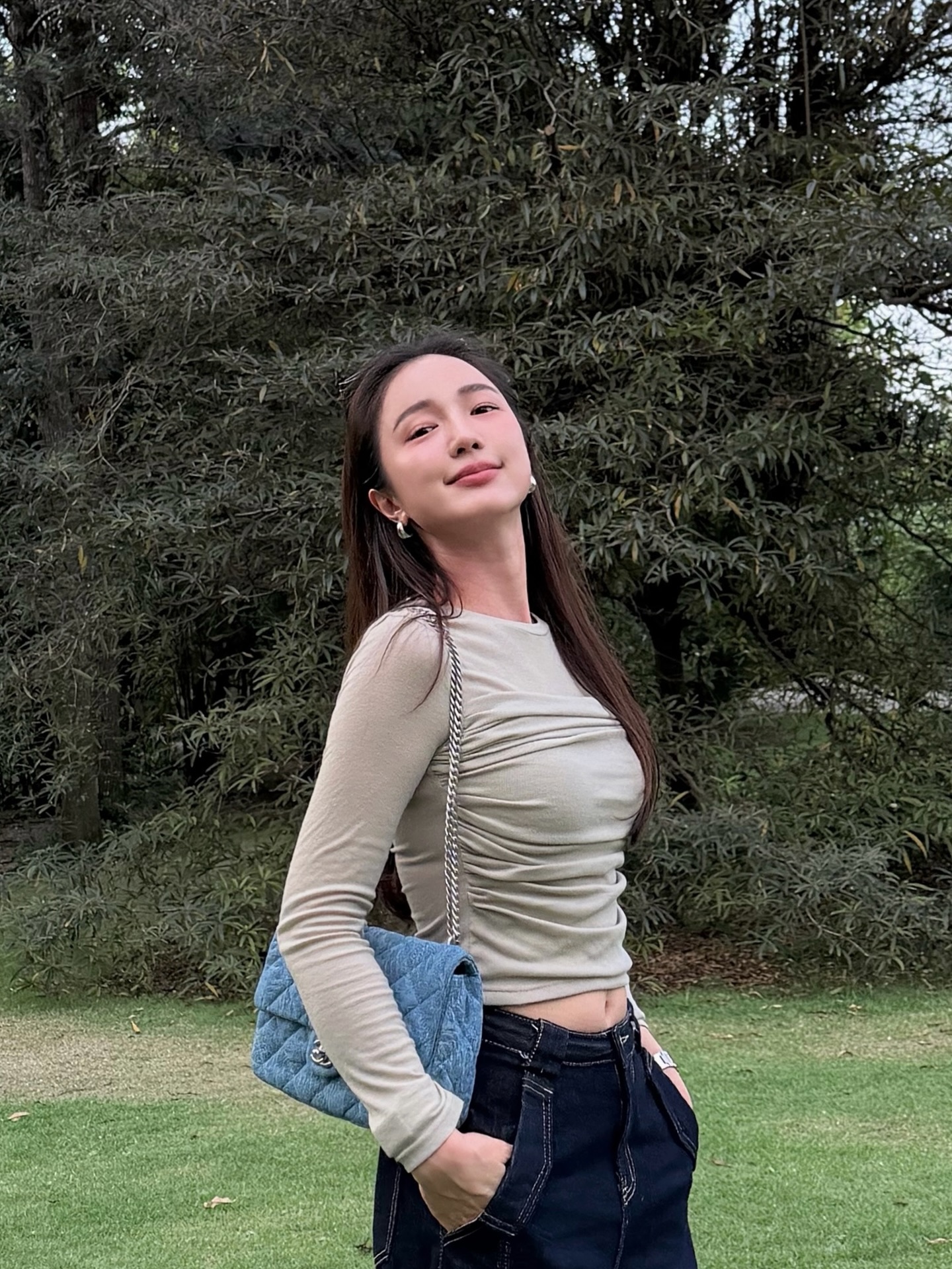 บัว - นลินทิพย์ สกุลอ่องอำไพ