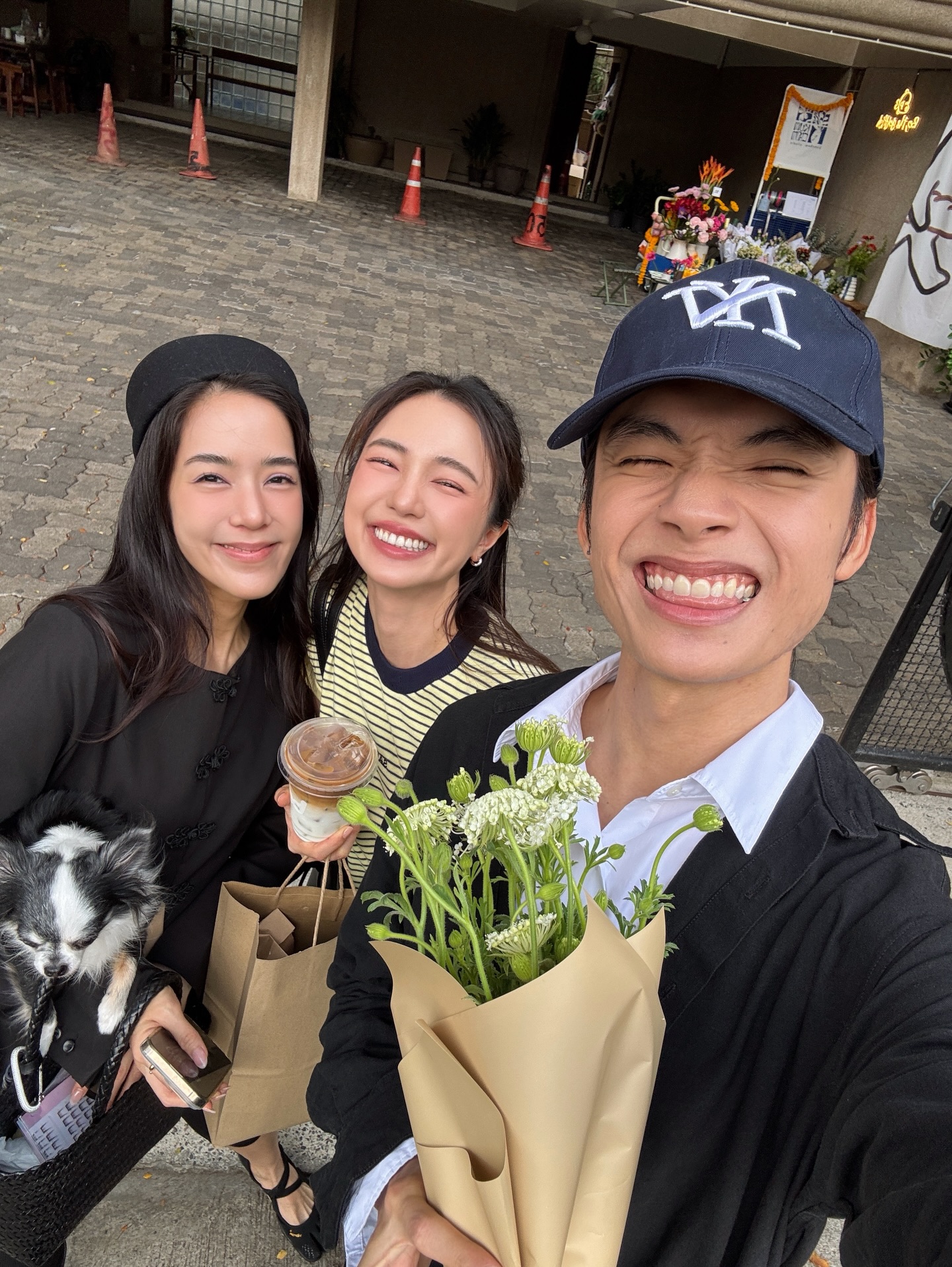 บัว - นลินทิพย์ สกุลอ่องอำไพ