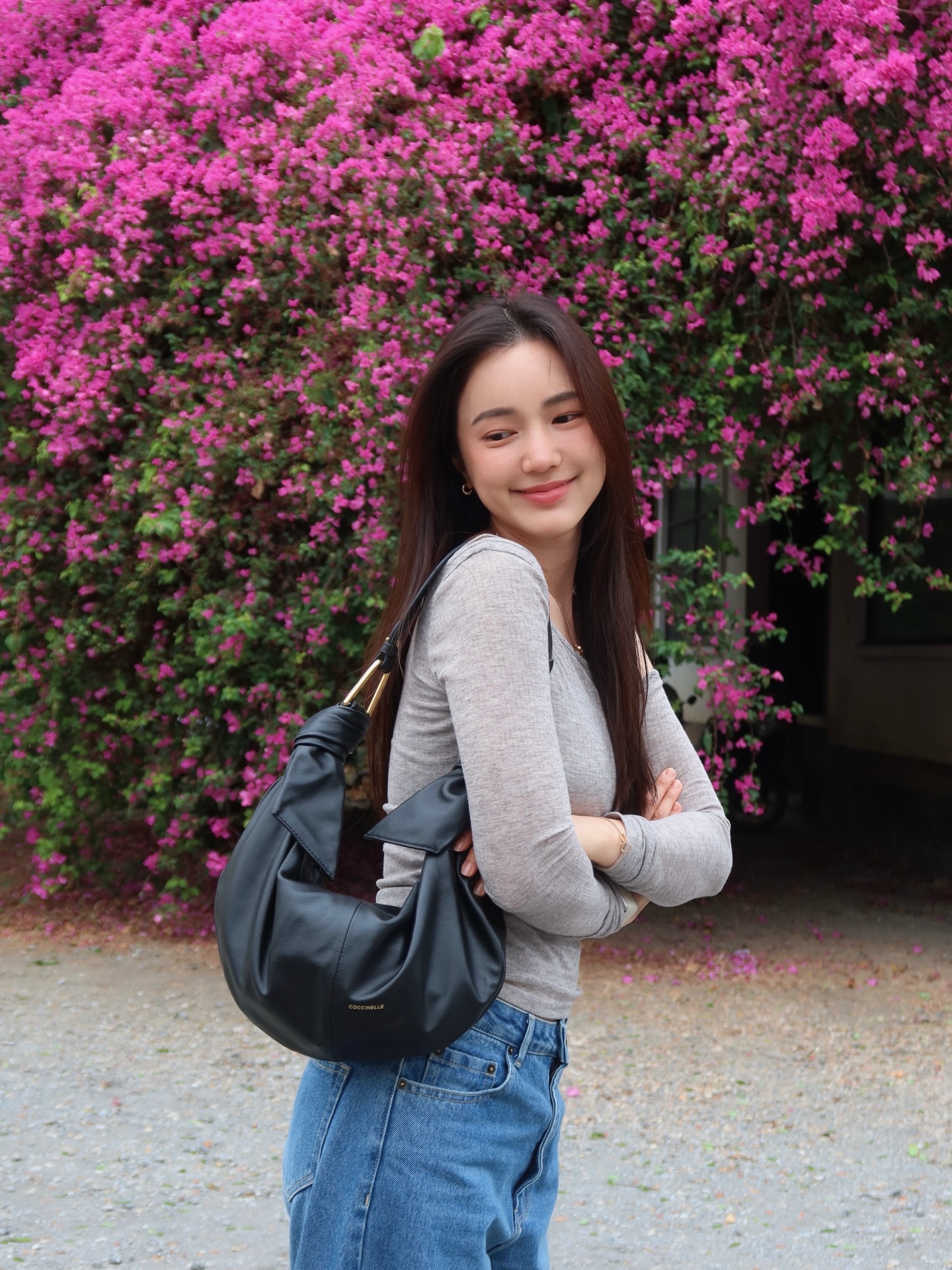 บัว - นลินทิพย์ สกุลอ่องอำไพ