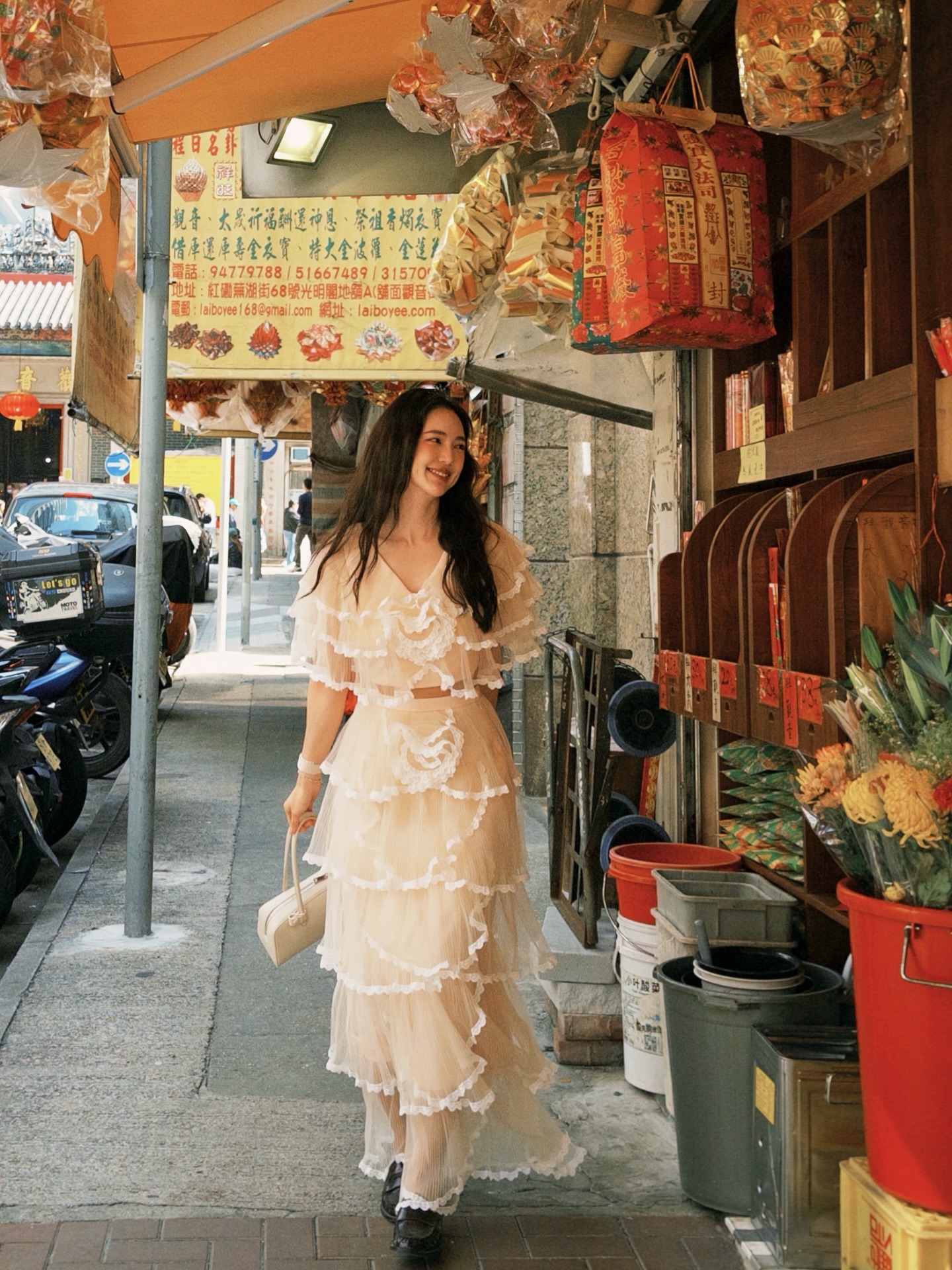 บัว - นลินทิพย์ สกุลอ่องอำไพ