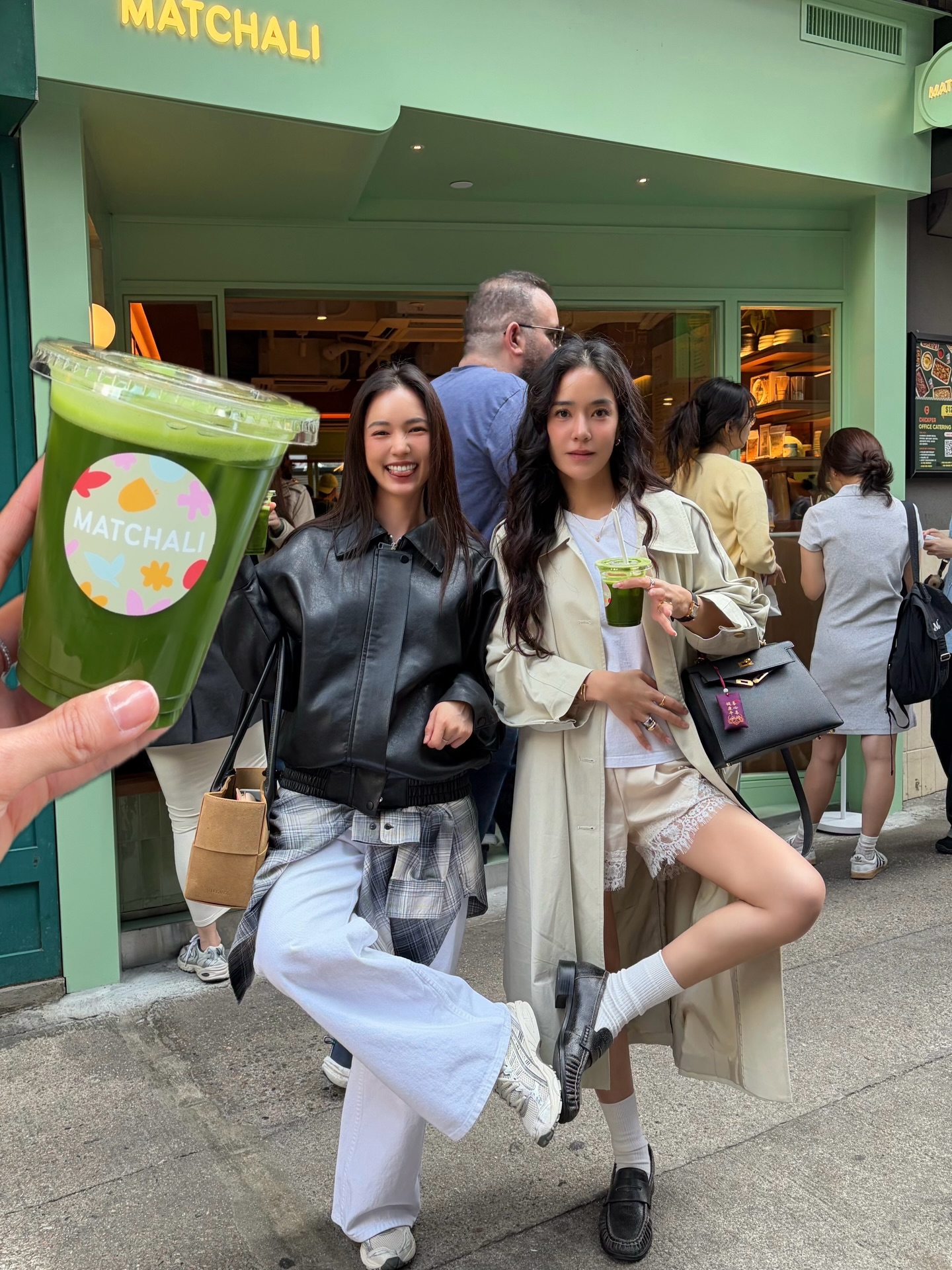 บัว - นลินทิพย์ สกุลอ่องอำไพ