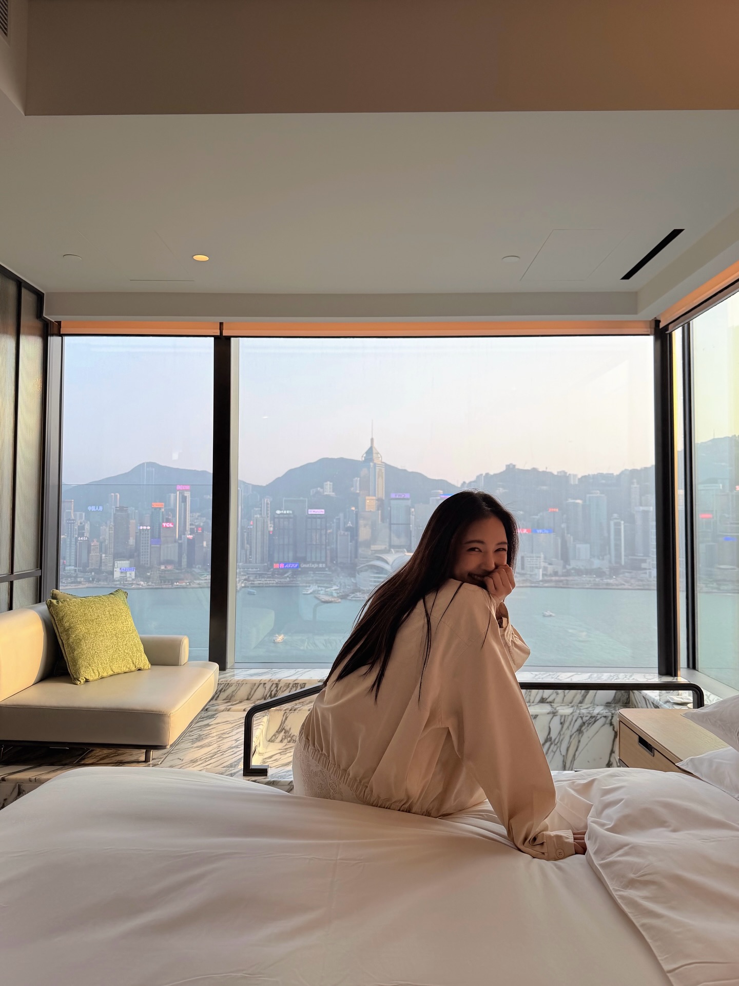 บัว - นลินทิพย์ สกุลอ่องอำไพ