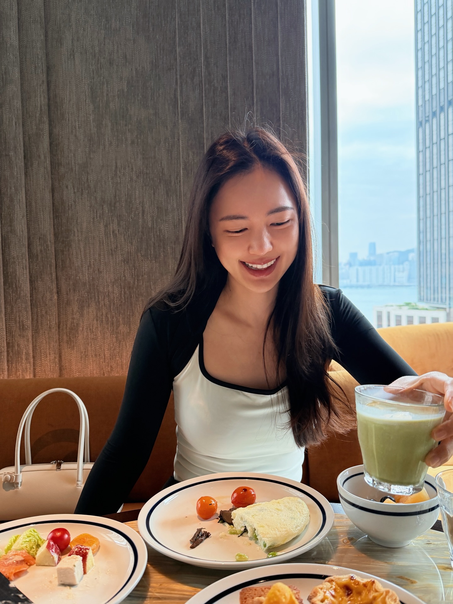 บัว - นลินทิพย์ สกุลอ่องอำไพ