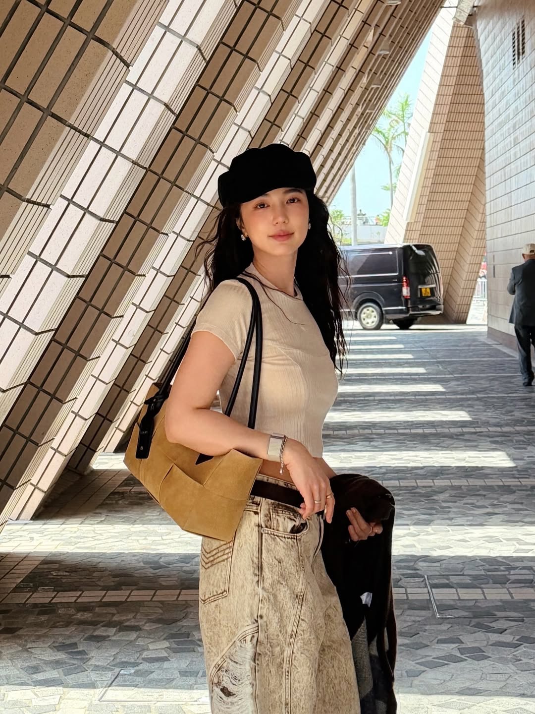 บัว - นลินทิพย์ สกุลอ่องอำไพ