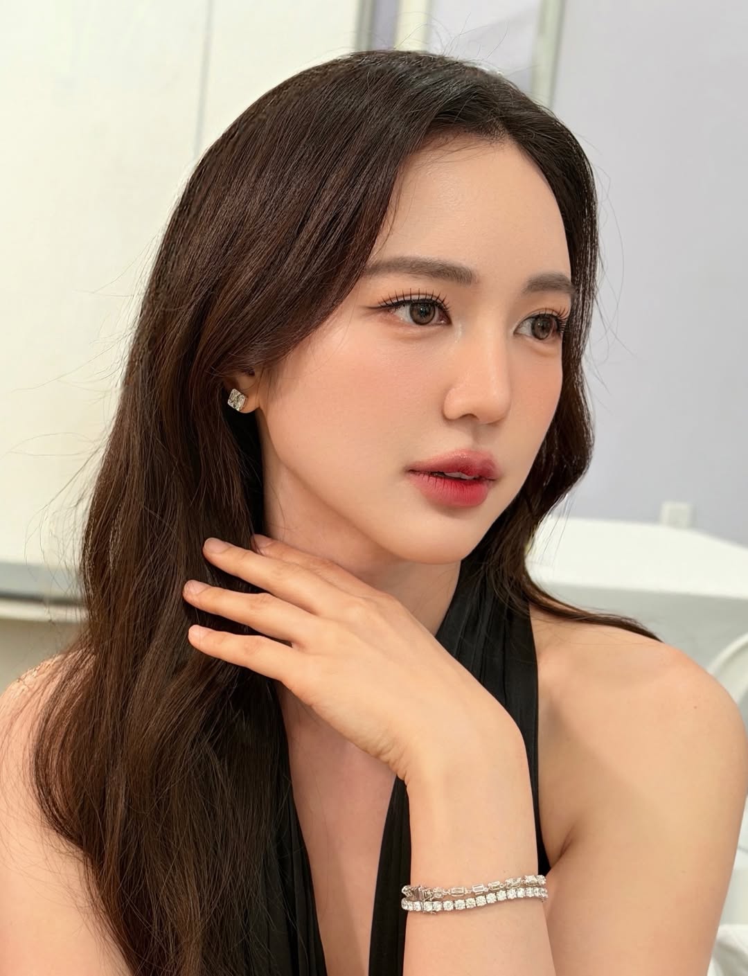 บัว - นลินทิพย์ สกุลอ่องอำไพ