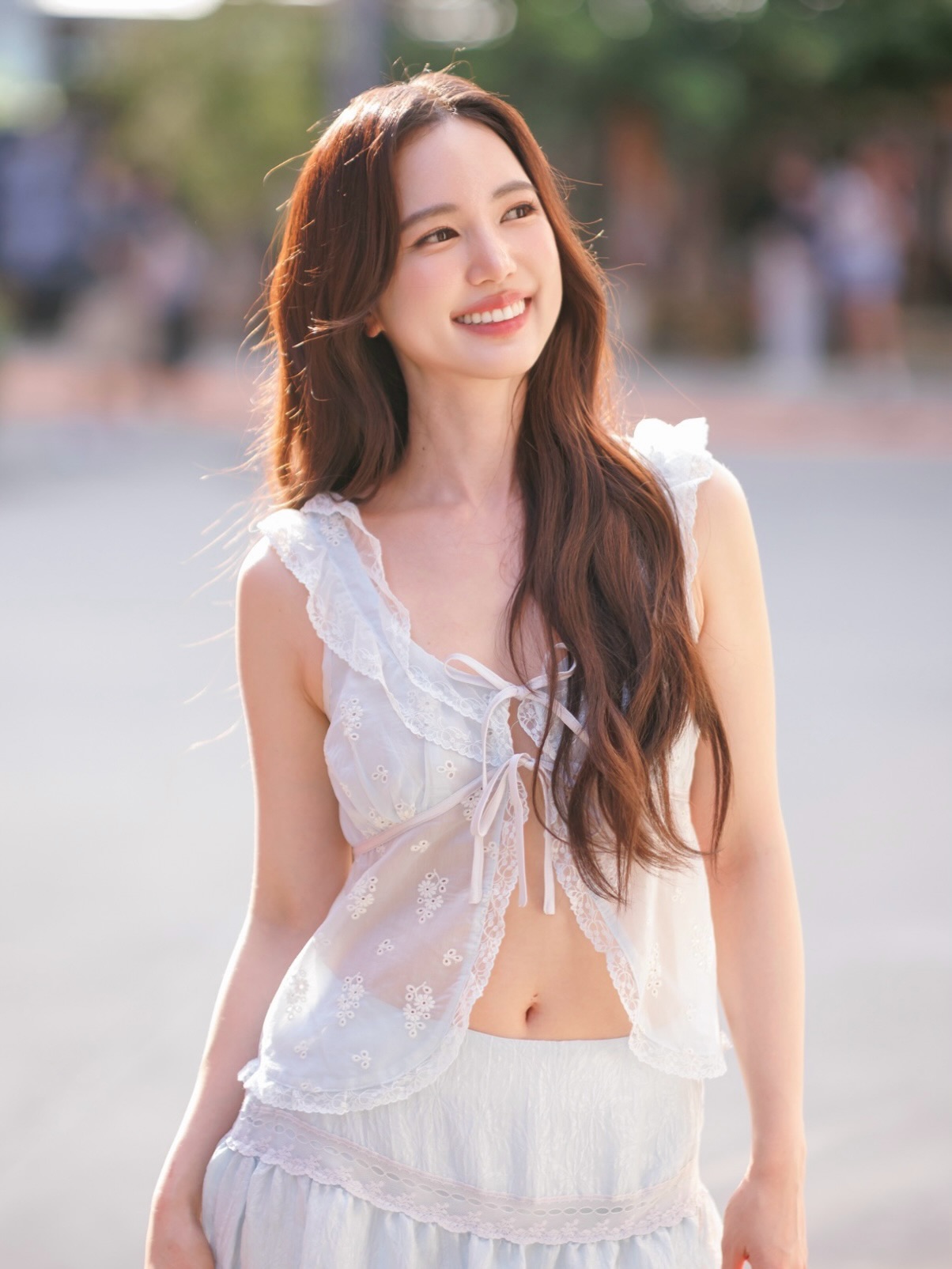 บัว - นลินทิพย์ สกุลอ่องอำไพ