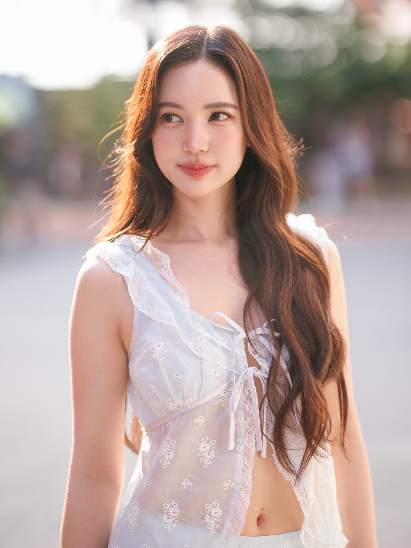 บัว - นลินทิพย์ สกุลอ่องอำไพ