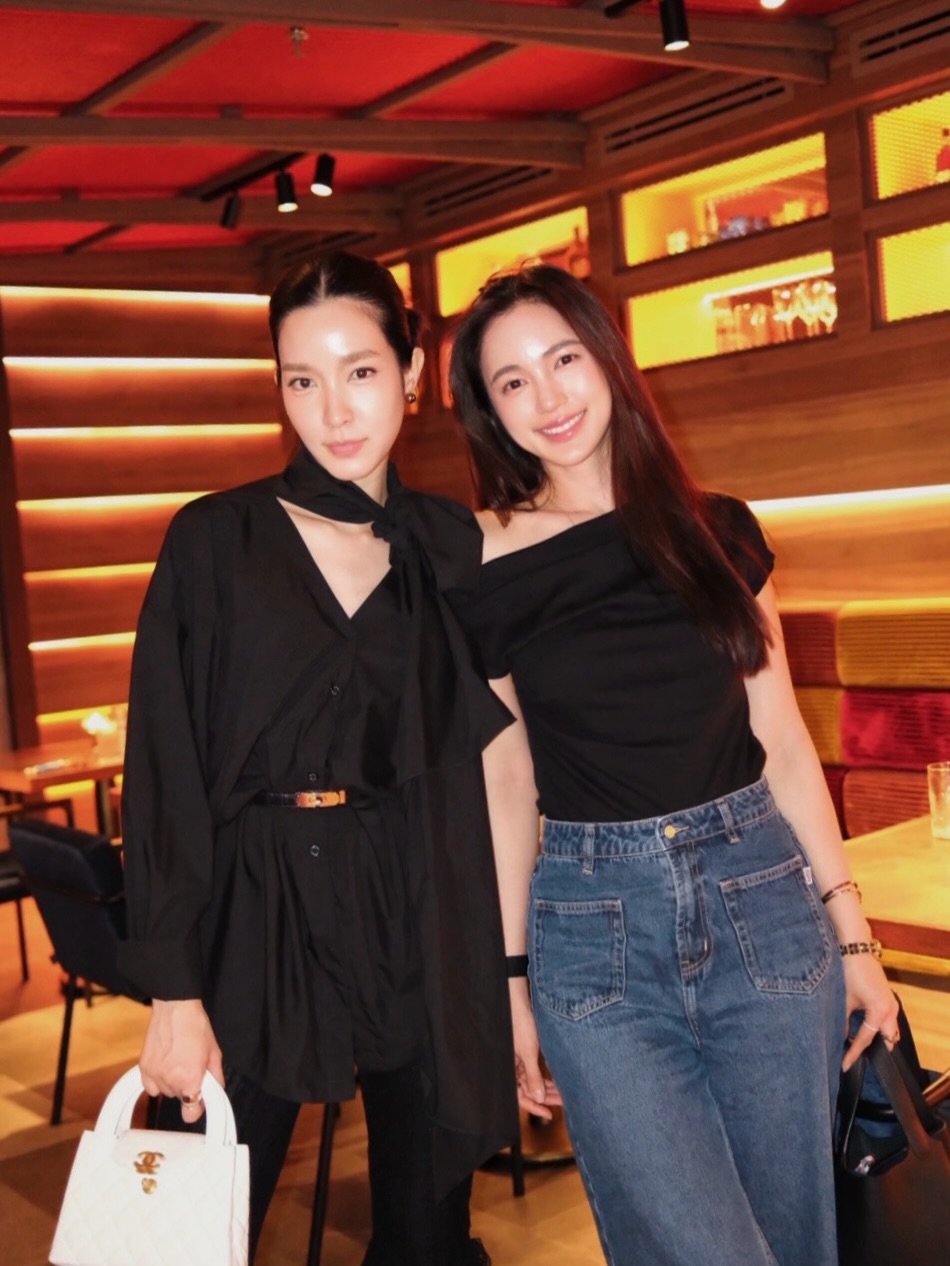 บัว - นลินทิพย์ สกุลอ่องอำไพ