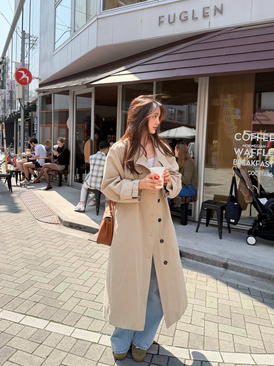 บัว - นลินทิพย์ สกุลอ่องอำไพ