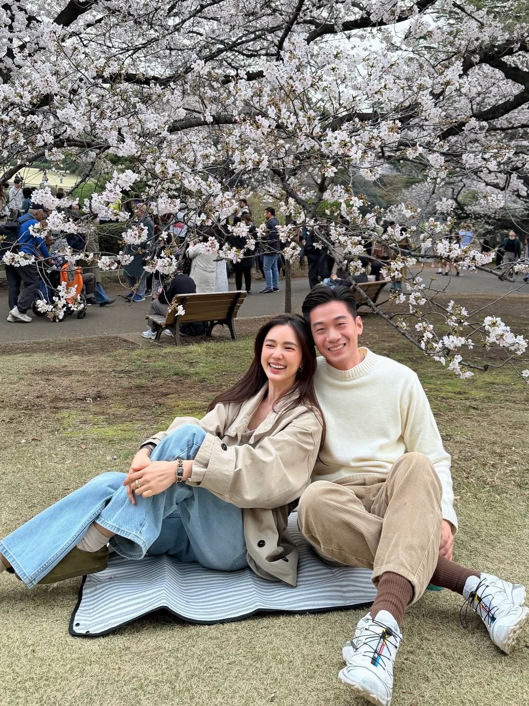 บัว - นลินทิพย์ สกุลอ่องอำไพ