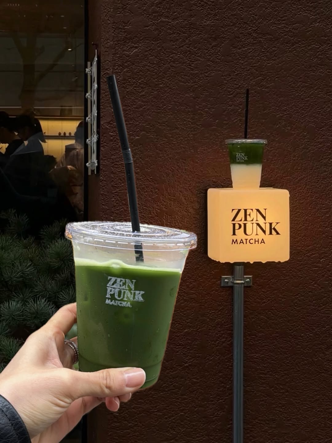 บัว - นลินทิพย์ สกุลอ่องอำไพ