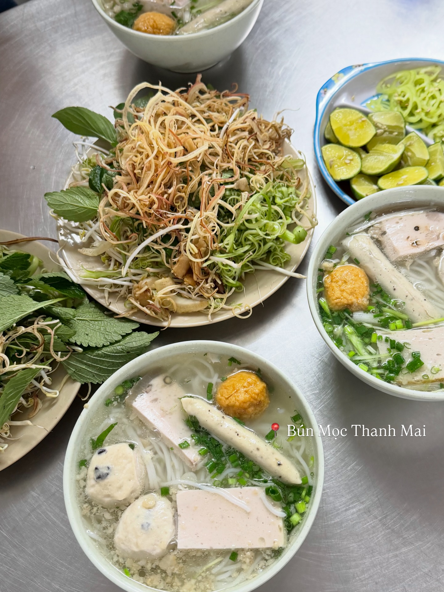 บัว - นลินทิพย์ สกุลอ่องอำไพ