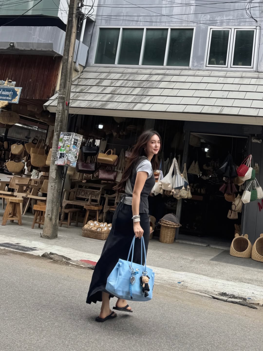 บัว - นลินทิพย์ สกุลอ่องอำไพ