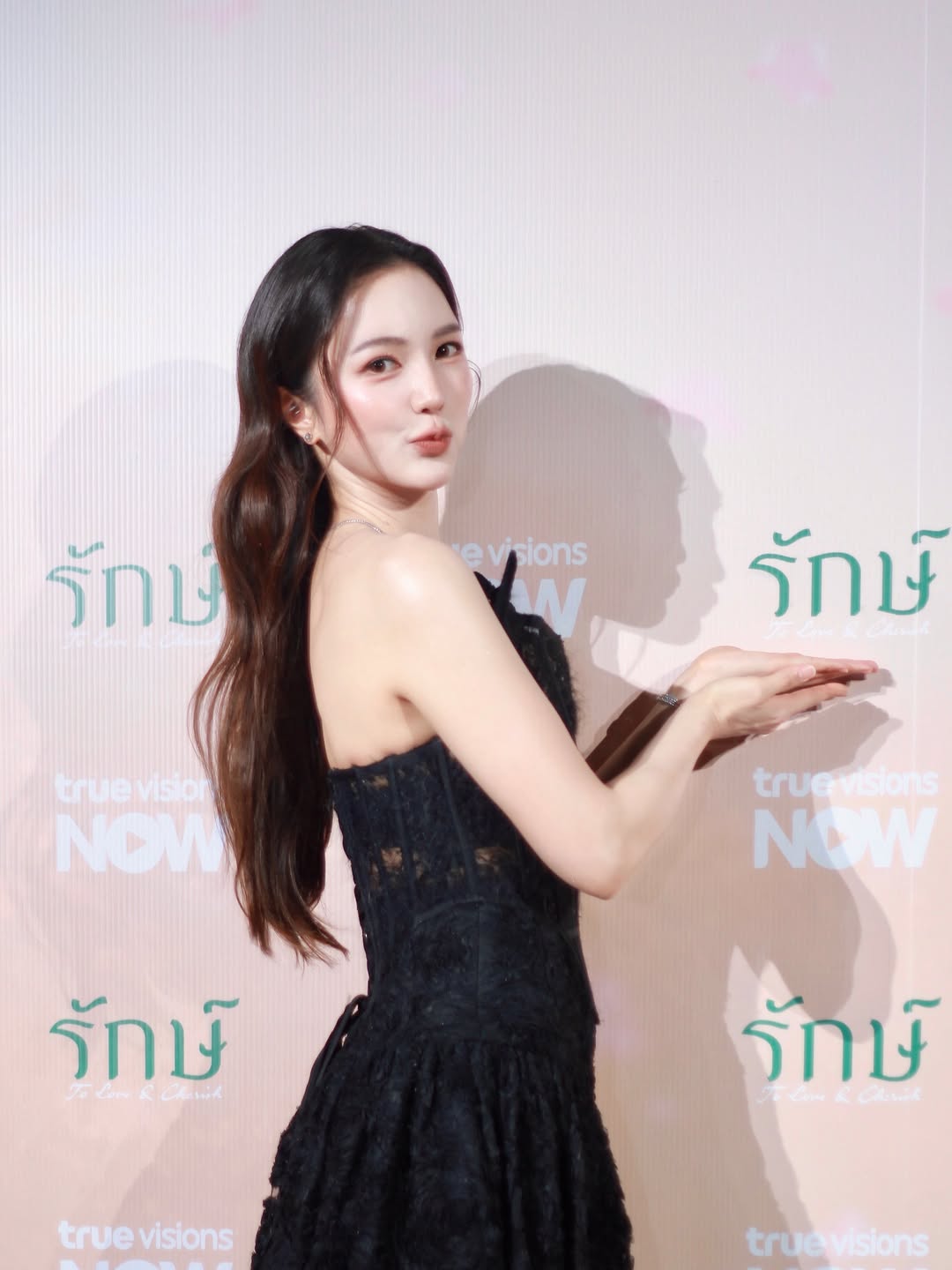 บัว - นลินทิพย์ สกุลอ่องอำไพ