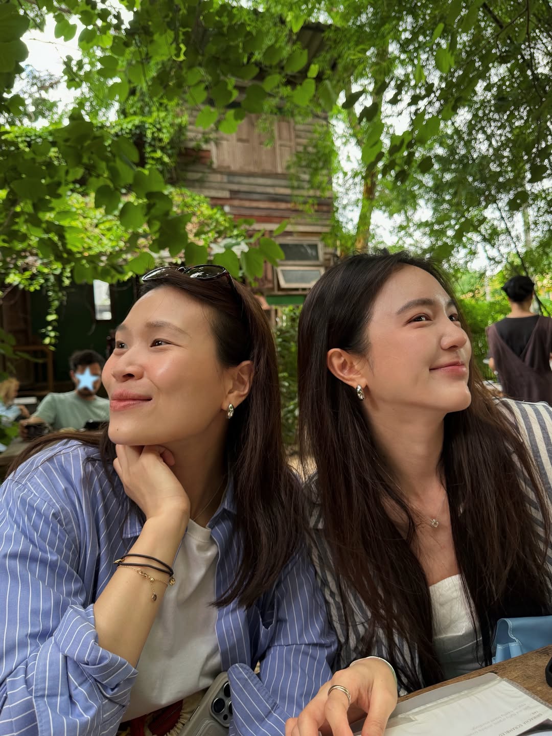 บัว - นลินทิพย์ สกุลอ่องอำไพ