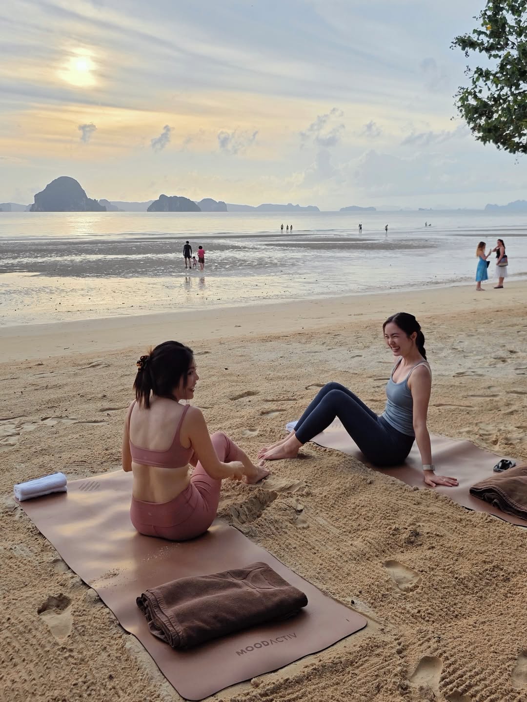 บัว - นลินทิพย์ สกุลอ่องอำไพ