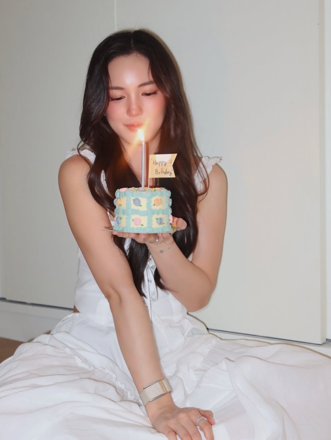 บัว - นลินทิพย์ สกุลอ่องอำไพ