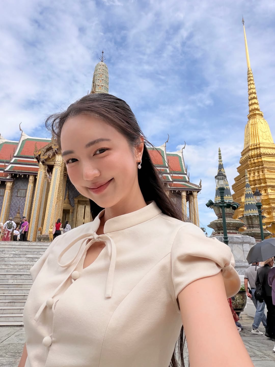 บัว - นลินทิพย์ สกุลอ่องอำไพ