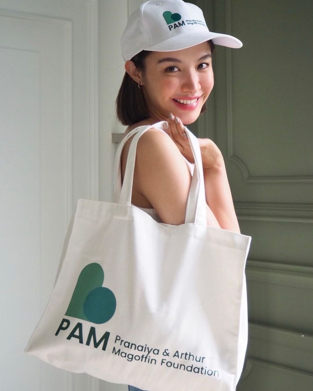 น้ำชา - ชีรณัฐ ยูสานนท์