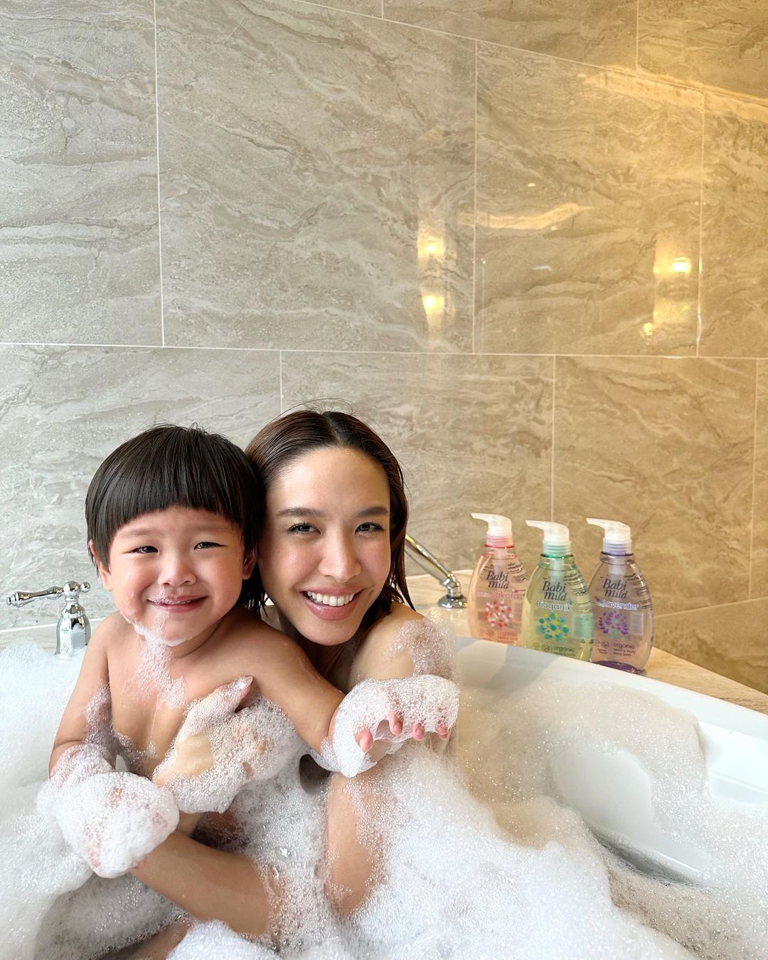 น้ำชา - ชีรณัฐ ยูสานนท์