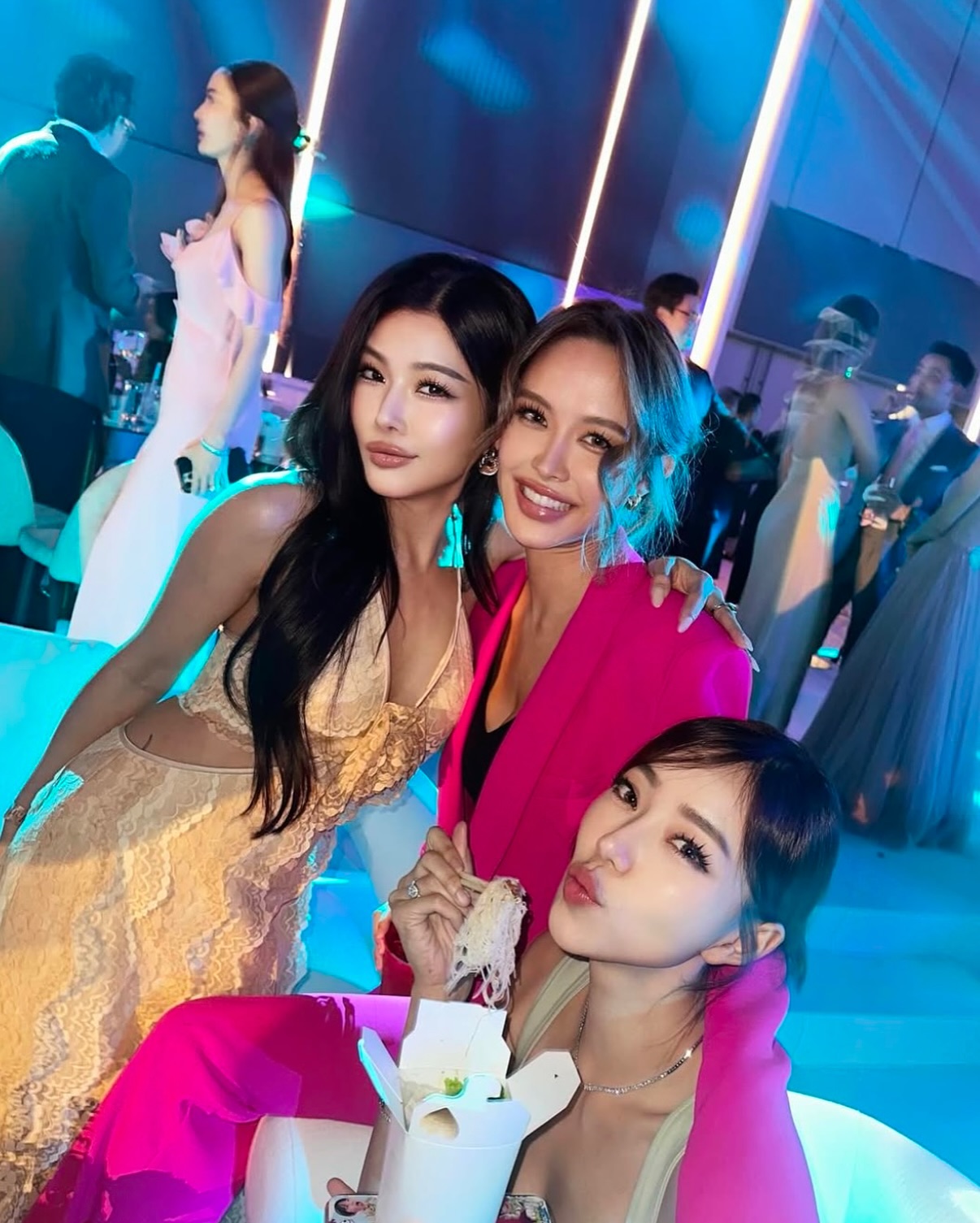 น้ำชา - ชีรณัฐ ยูสานนท์