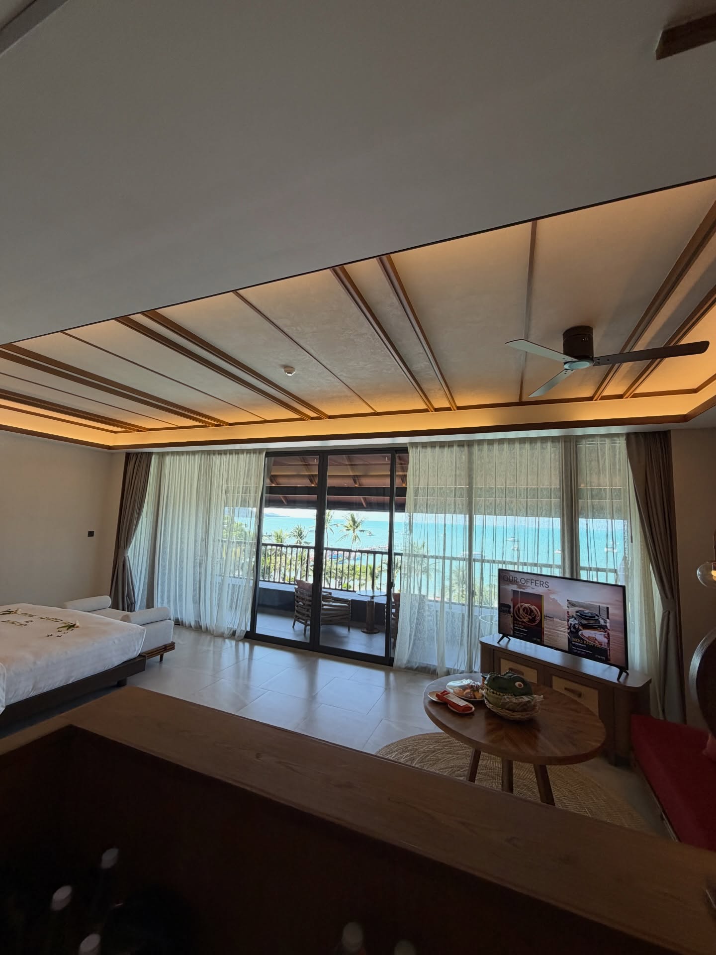 น้ำชา - ชีรณัฐ ยูสานนท์