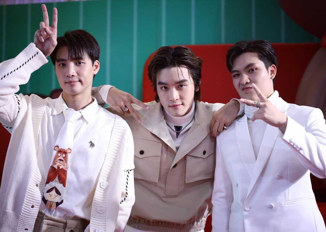 เล - ทะเล สงวนดีกุล