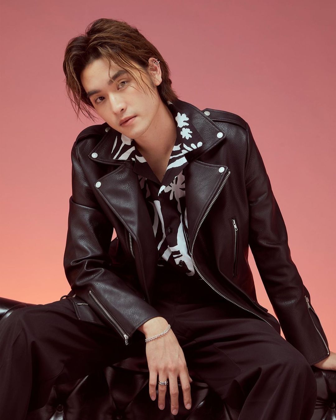 เล - ทะเล สงวนดีกุล