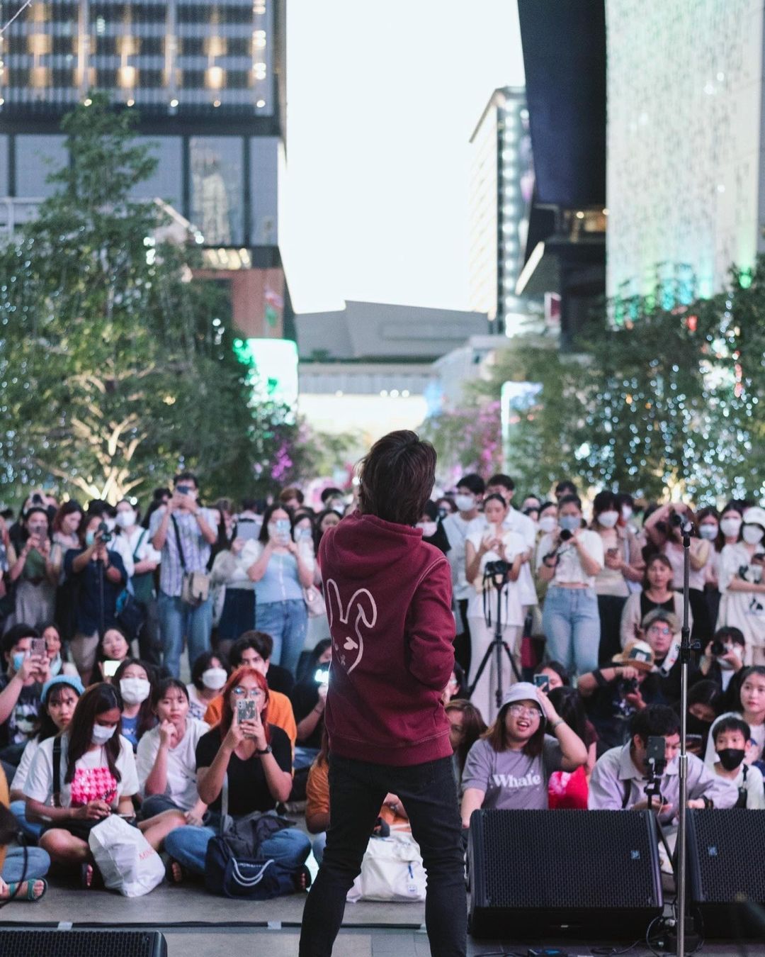 เล - ทะเล สงวนดีกุล