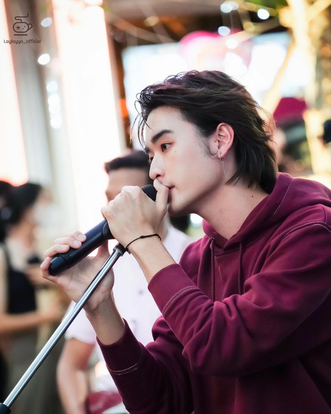 เล - ทะเล สงวนดีกุล