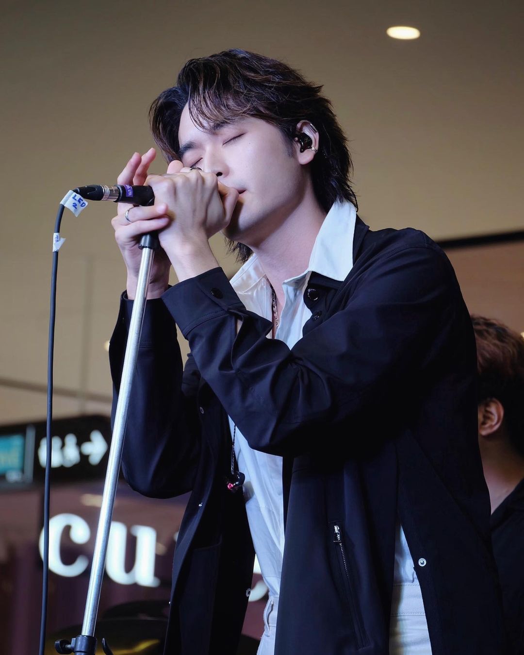 เล - ทะเล สงวนดีกุล