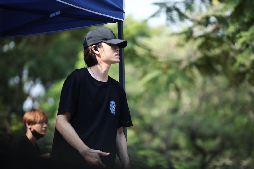 เล - ทะเล สงวนดีกุล