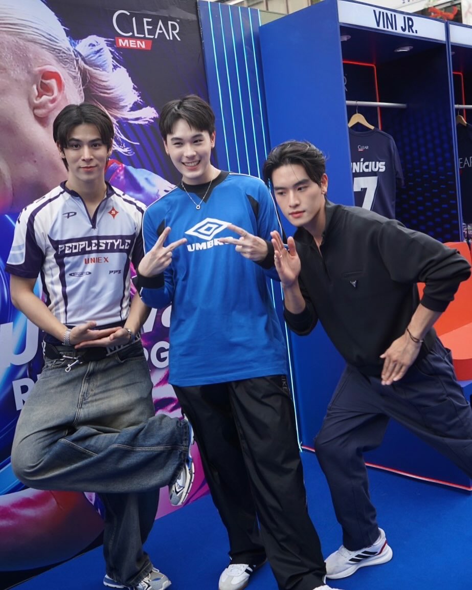 เล - ทะเล สงวนดีกุล