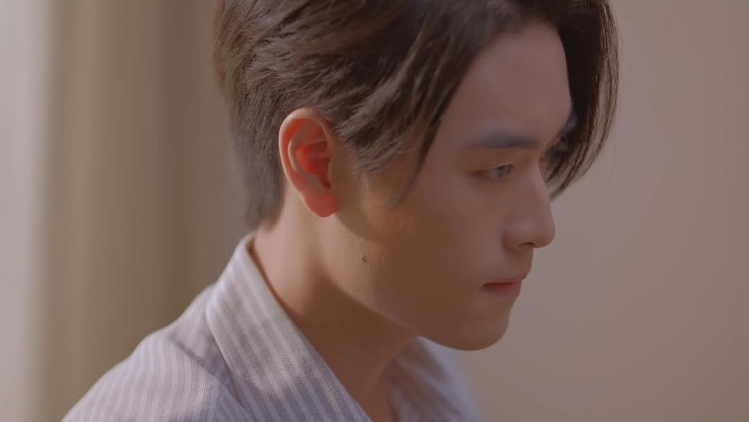 เล - ทะเล สงวนดีกุล