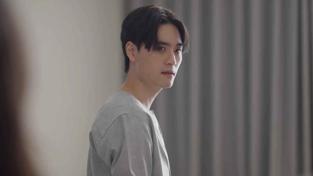 เล - ทะเล สงวนดีกุล