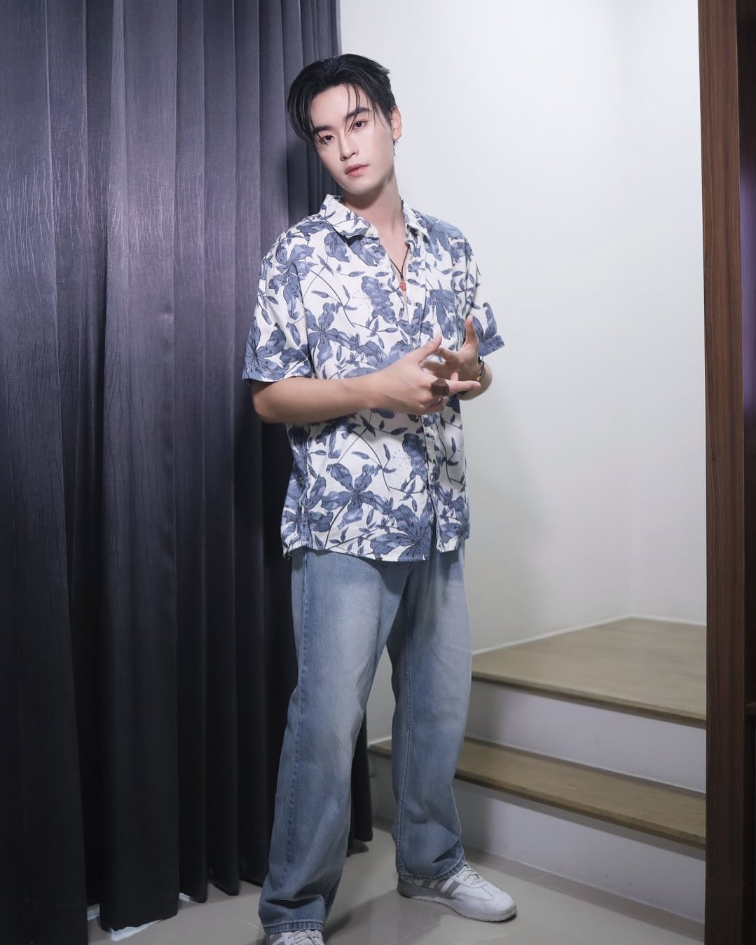 เล - ทะเล สงวนดีกุล