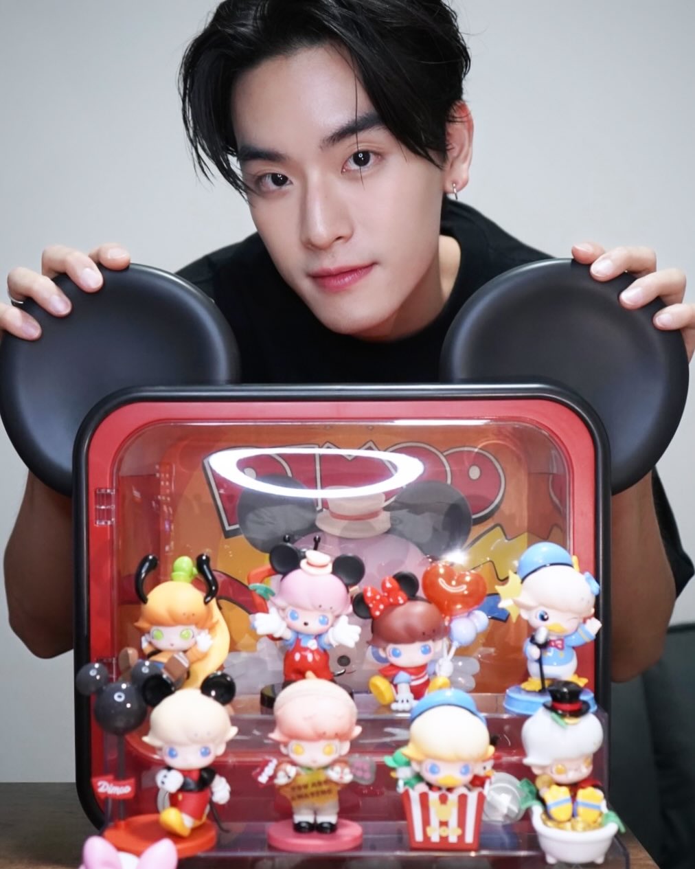 เล - ทะเล สงวนดีกุล