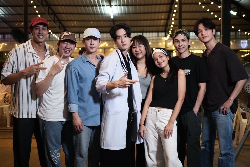 เล - ทะเล สงวนดีกุล