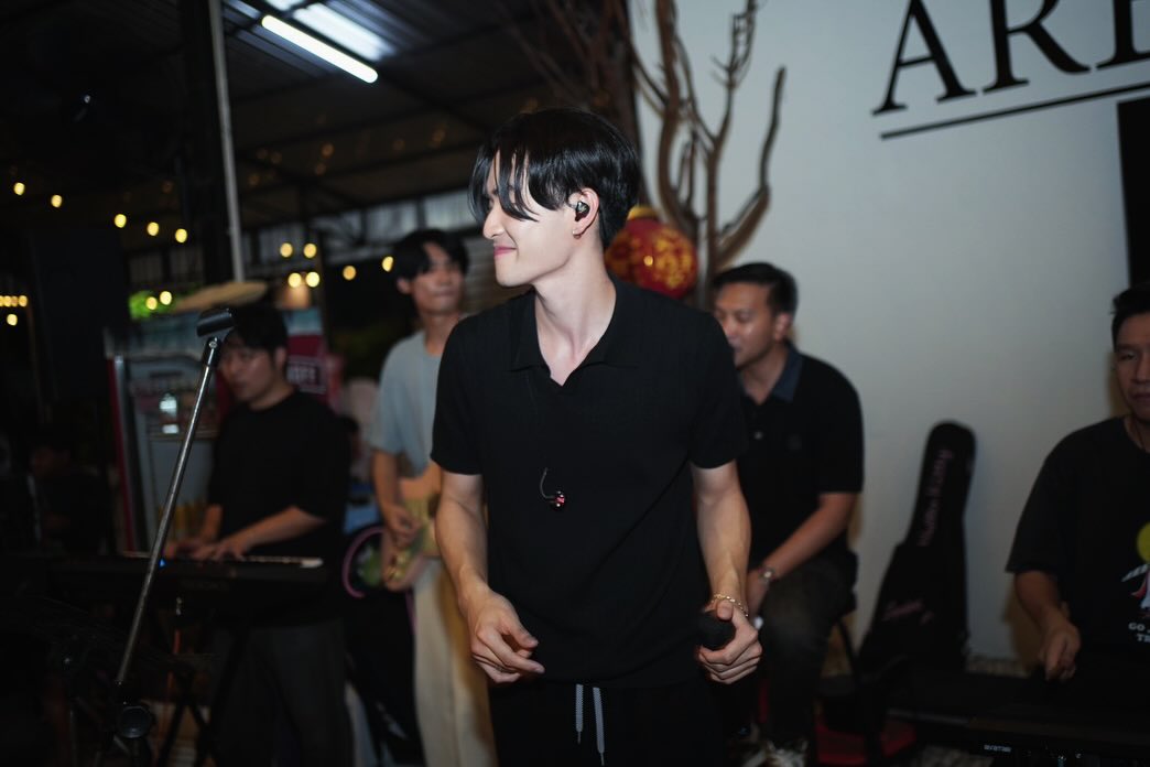 เล - ทะเล สงวนดีกุล
