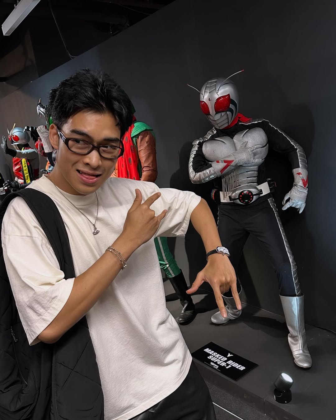 เล - ทะเล สงวนดีกุล