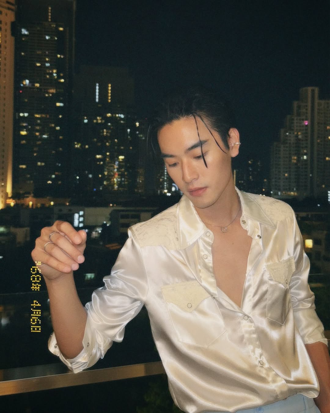 เล - ทะเล สงวนดีกุล